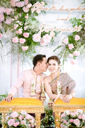 ชุดไทยเจ้าสาว ชุดไทยจักรพรรดิ์ เช่าที่แบมบี้ เวดดิ้ง ห้วยขวาง